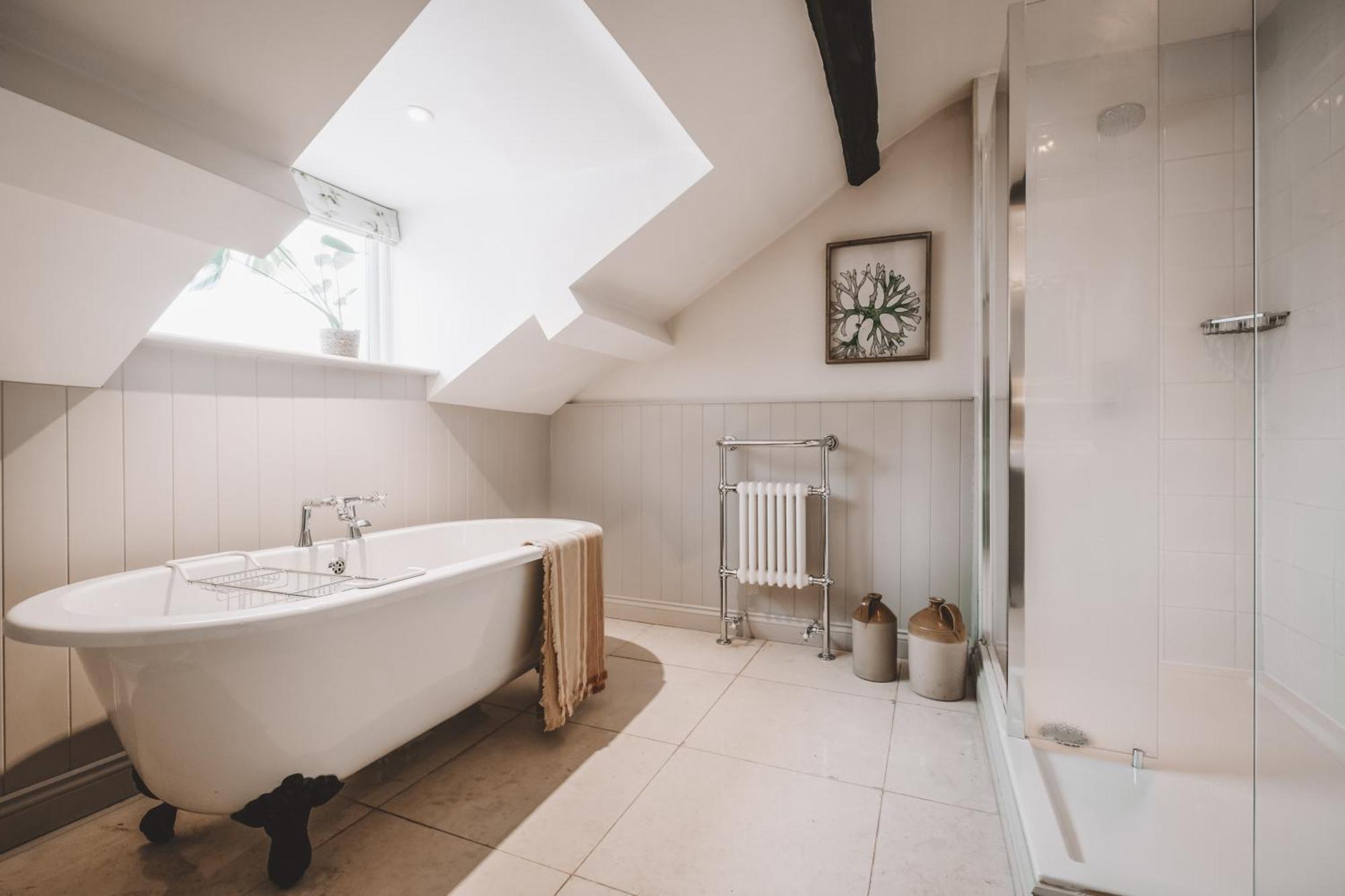 Bowland Bridge The Hare & Hounds Inn מראה חיצוני תמונה